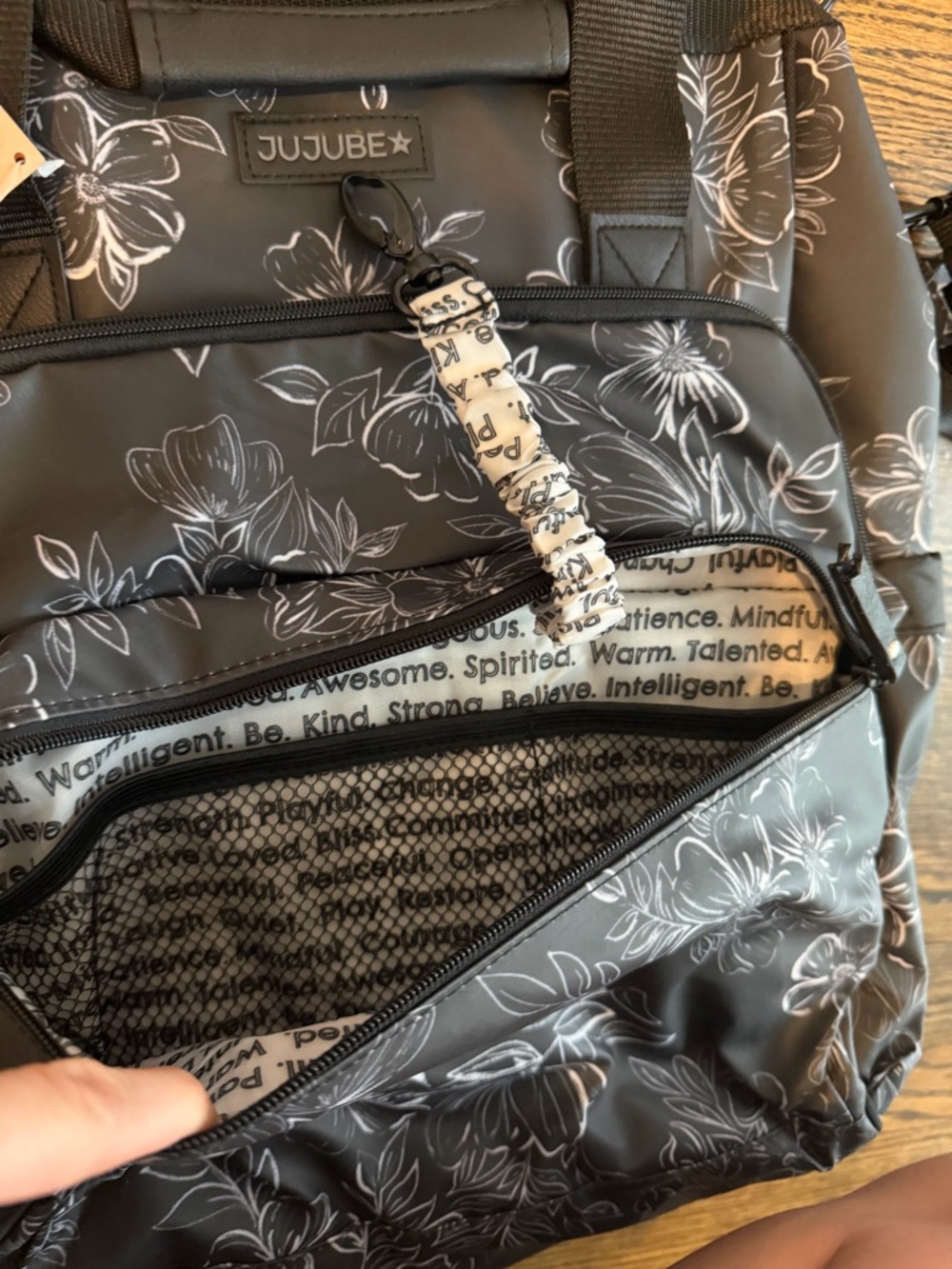 Jujube Dr. Mom structured diaper backpack Black Floral Print - Picture 6 of 9